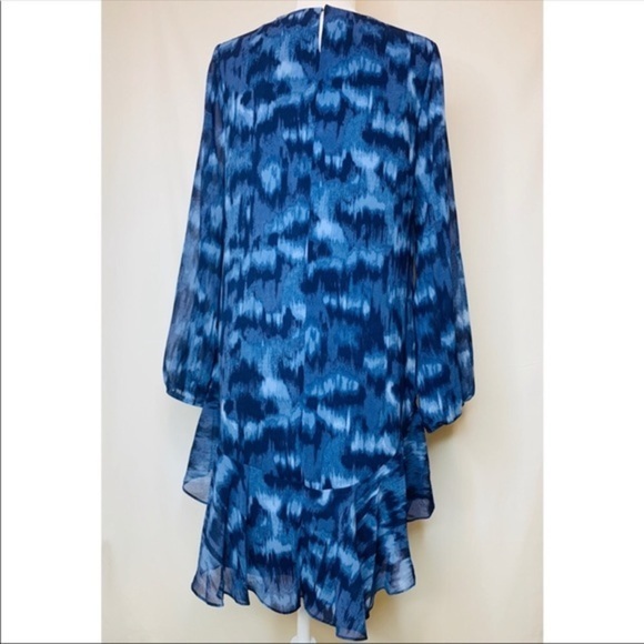 NWT BCBGMAXAZRIA Ikat blue tiered ruffle dress M - Picture 4 of 7
